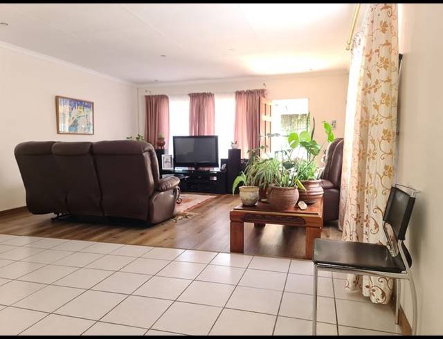 3 BEDROOM HOUSE FOR SALE IN SASOLBURG